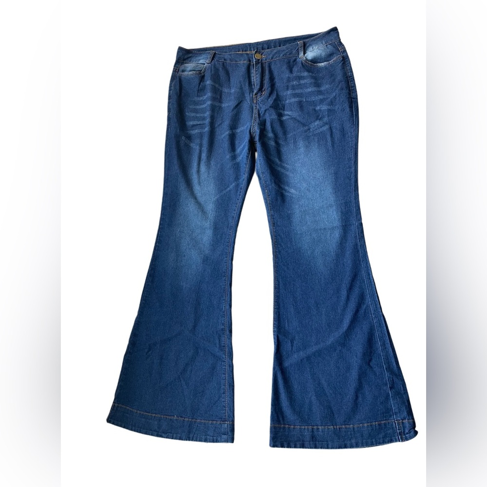 Elegant Blue Flare Jeans for Women